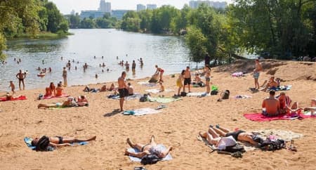 Загар на пляже