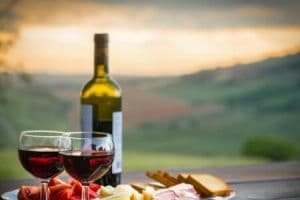 Красное вино от возрастассоциированных болезней